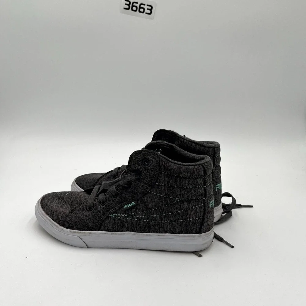 Lot Of 2 Converse / Fila Kids 4‎ / 4.5 Skateboarding Shoes Gray Lace Up Sneakers